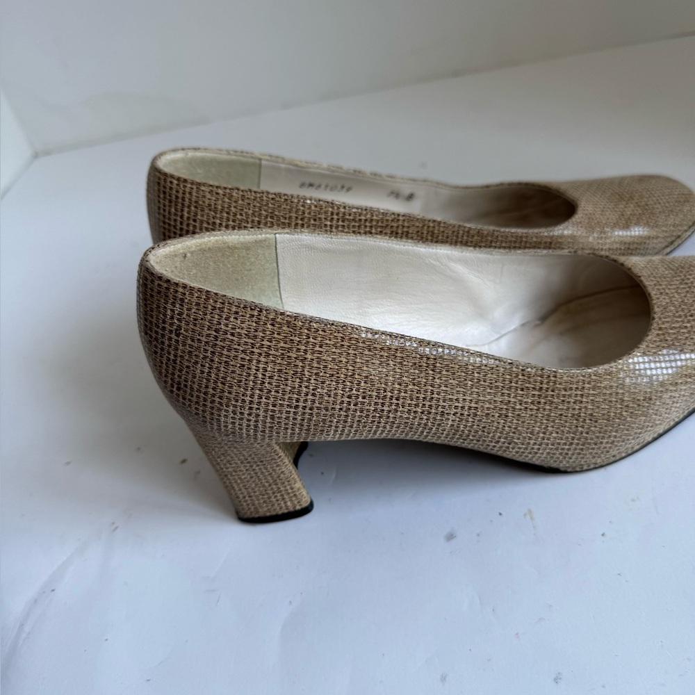 Stuart Weitzman Diamondback Snakeskin embossed leather Shoes/Pumps. Size 7.5 - Picture 10 of 15